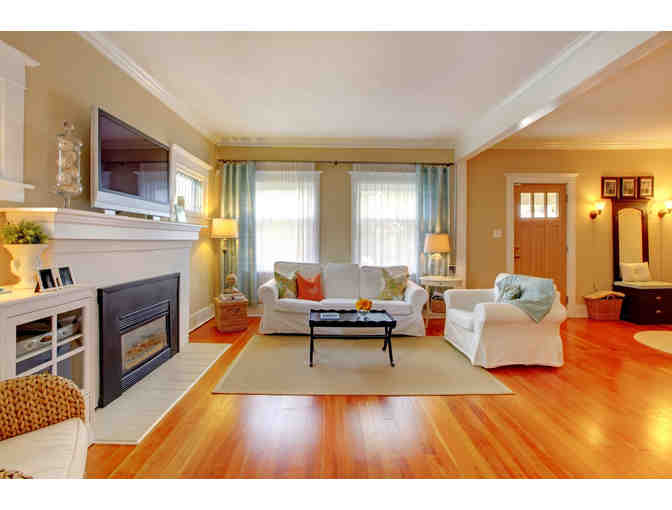 Get Organized with Home Decluttering Services!