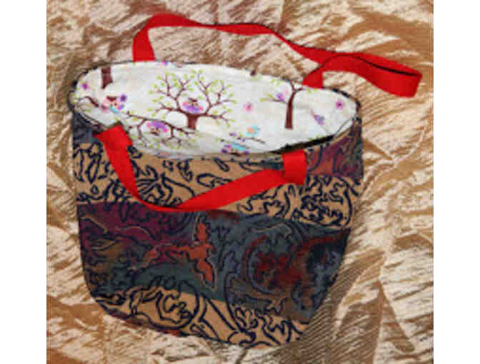 Coyote Impressions and Tote