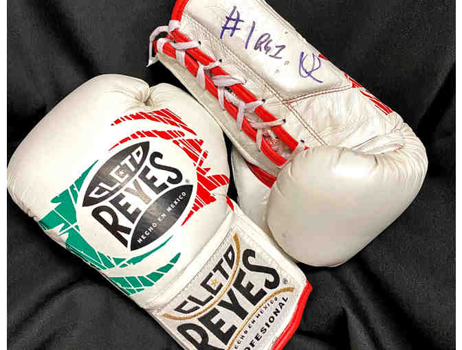 Jose Ramirez Signed Boxing Gloves
