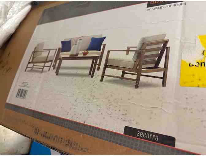 Ashley Furniture Patio Set (4 Piece Set)