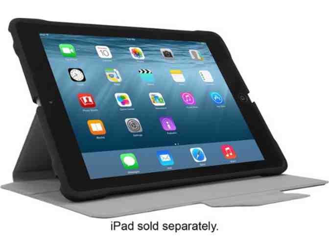 Apple iPad Pro and Case - Photo 2