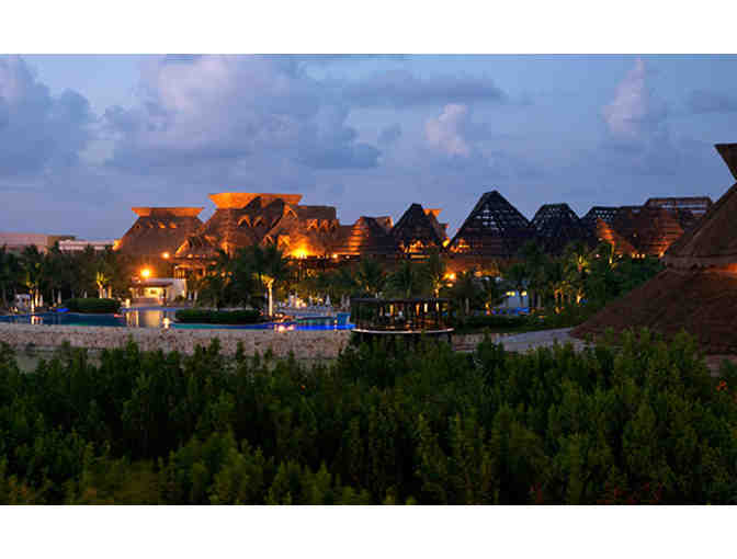 One Week Stay at the Grand Mayan Resort in Nuevo Vallarta