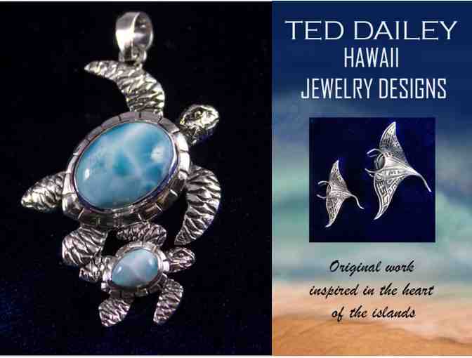 Ted Dailey Hawaii Jewelry Designs Mother and Baby Honu Pendant - Photo 1