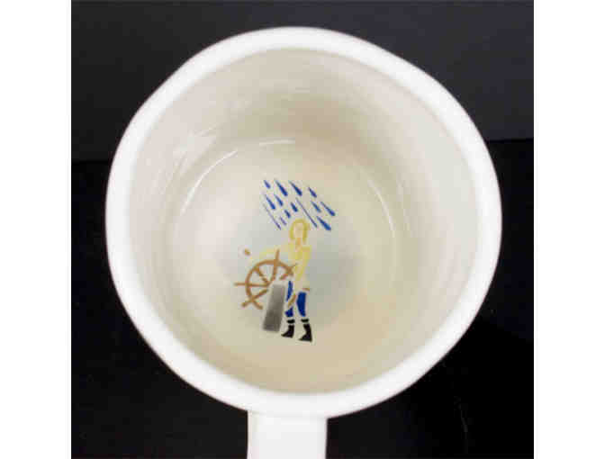 Commemorative Massachusetts Mug in Gift Tin