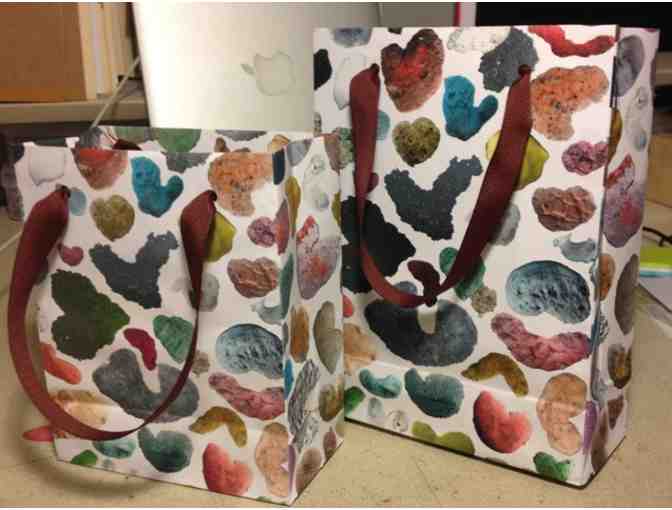 GumHearts Wrapping Paper and Gift Bag Set(M) by Hiromi Niizeki