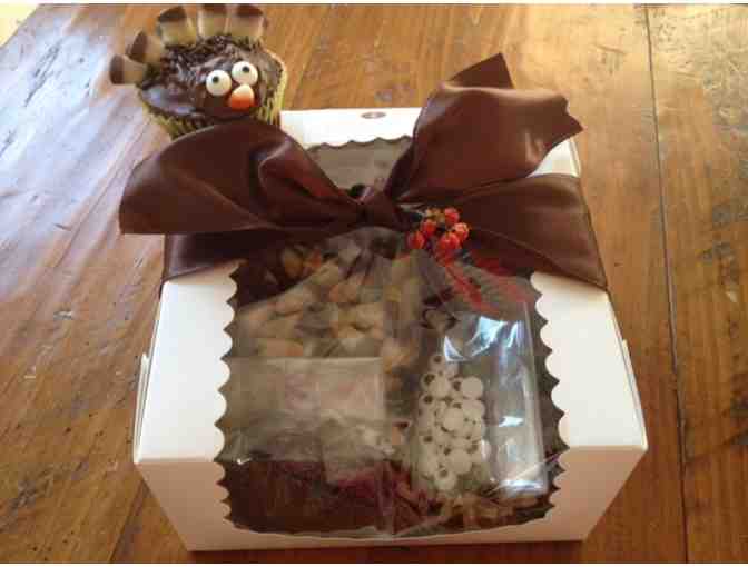 Cupcake Decorating Class for Five