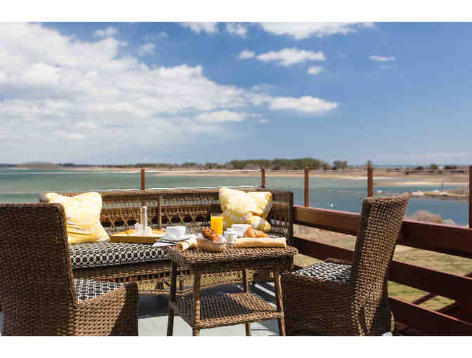 Getaway to the Weekapaug Inn of Rhode Island