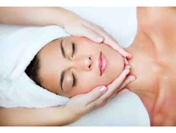 $100 gift certificate to Aetheria Spa