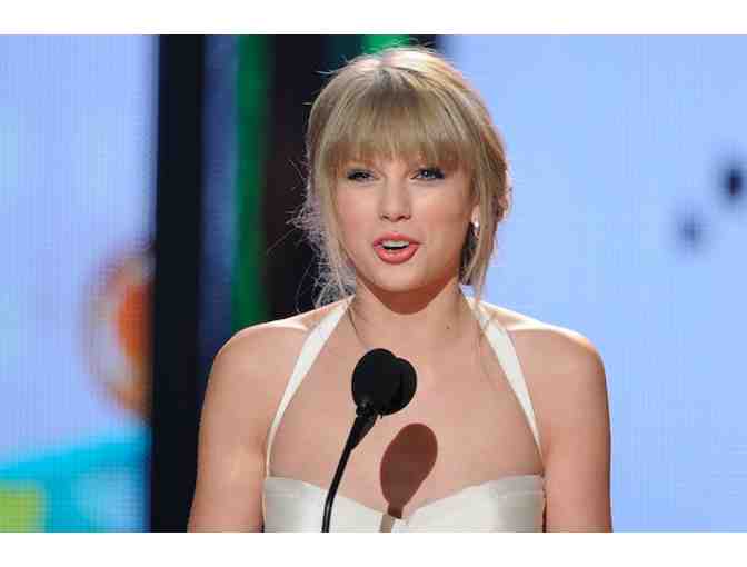 FOUR Tickets to the 2015 Nickelodeon Kids' Choice Awards