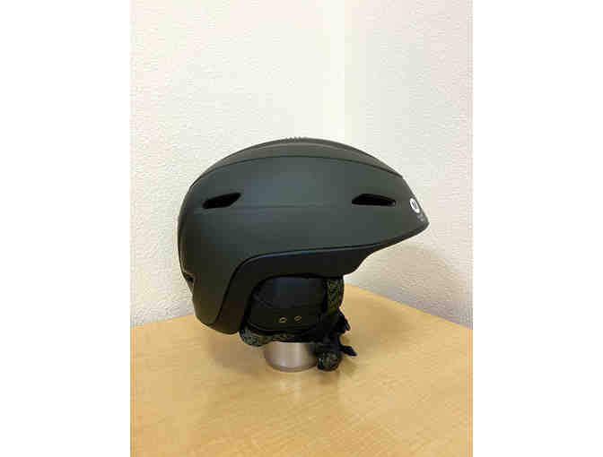 Giro Helmet - Men's (Size M) & Goggles + $10 Fuel Gift Certificate