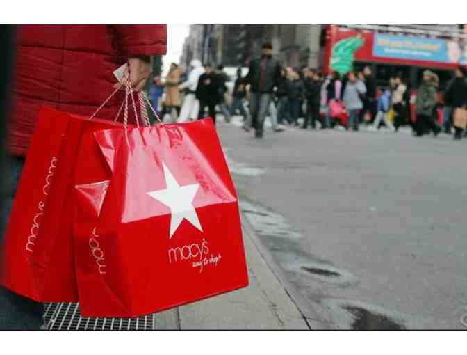 Macy's: $100 gift card