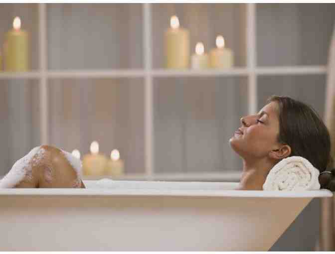 Luxurious Bath Basket