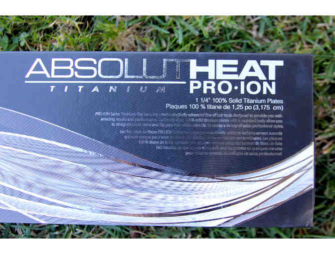 ABSOLUTHEAT Titanium Pro-Ion Flat Iron for hair
