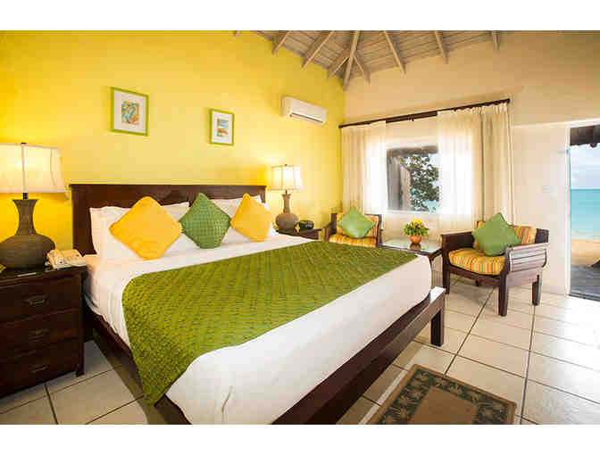 Caribbean Vacation for Four: Choose Antigua or the Grenadines