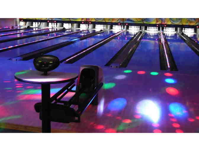 Bowling for 8-10 People at Albany Bowl