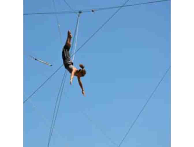 Flying Trapeze Class - Photo 2