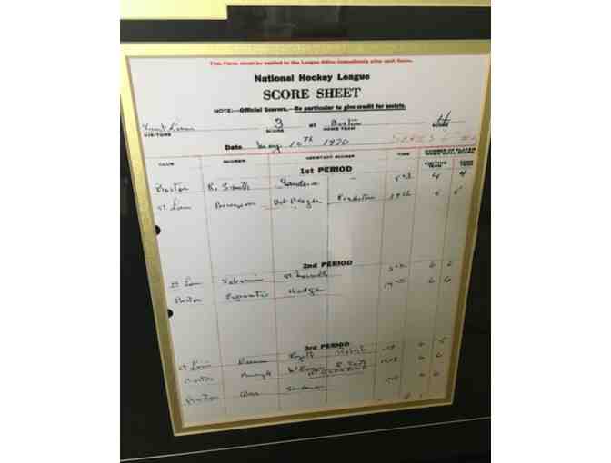 Sports Memorabilia - Bobby Orr Signed Photograph