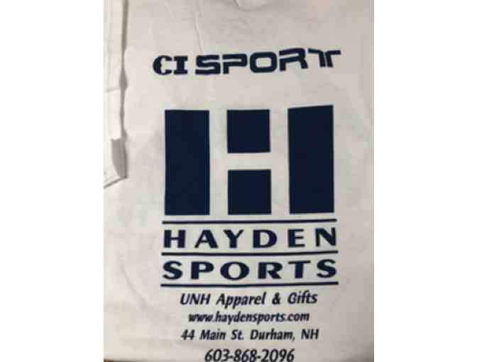 UNH 2019 T shirt, Size Small