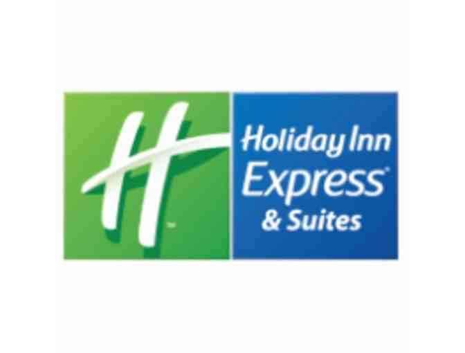 2-Night Stay & Breakfast at Holiday Inn Express & Suites Livonia, MI