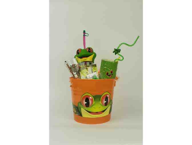 Rainforest Cafe Gift Basket with $10 Off Dinner for 2, Free Kids' Meal Coupon - Photo 1