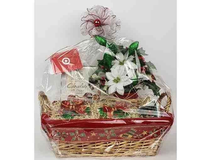 Christmas Candle Gift Basket - Photo 1