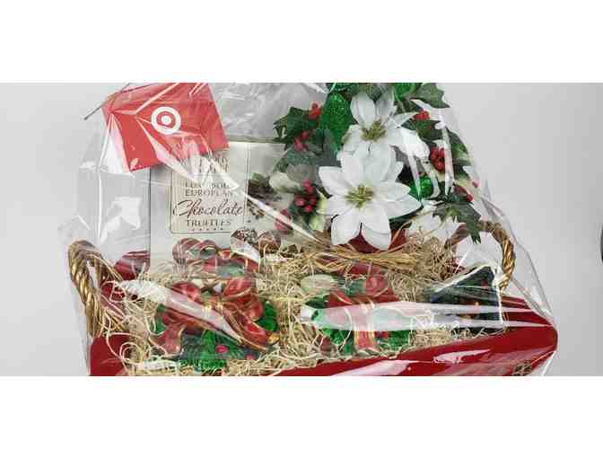 Christmas Candle Gift Basket - Photo 2