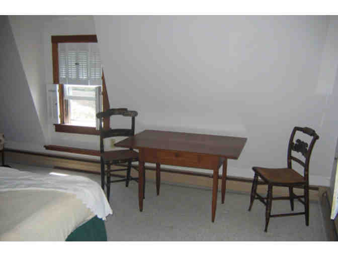 One week at a grand lakefront home near the Rhode Island seashore