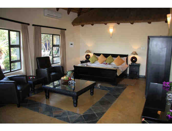 Luxurious, one-week South African photo safari for two