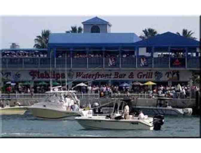 Fishlips Waterfront Bar & Grill Gift Bucket