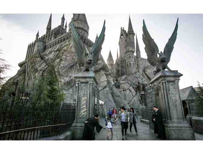 Four tickets for park-to-park access tickets to Universal (FL) and Islands of Adventure