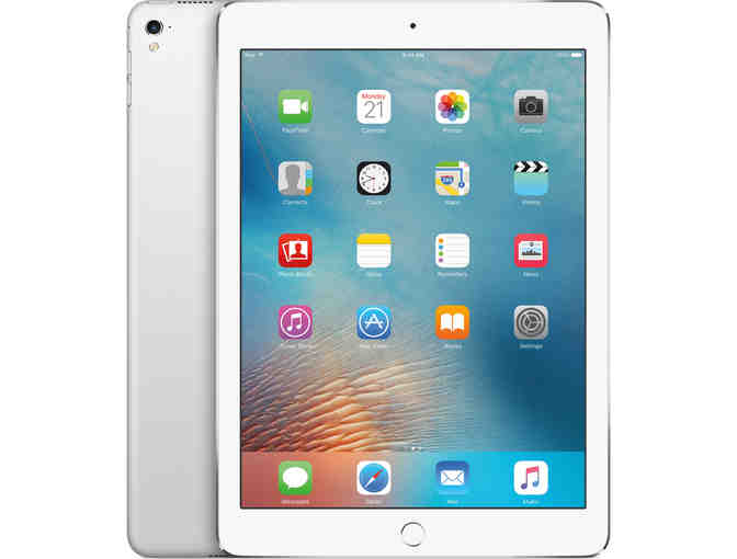 Apple iPad 32GB, Wi-Fi, Silver