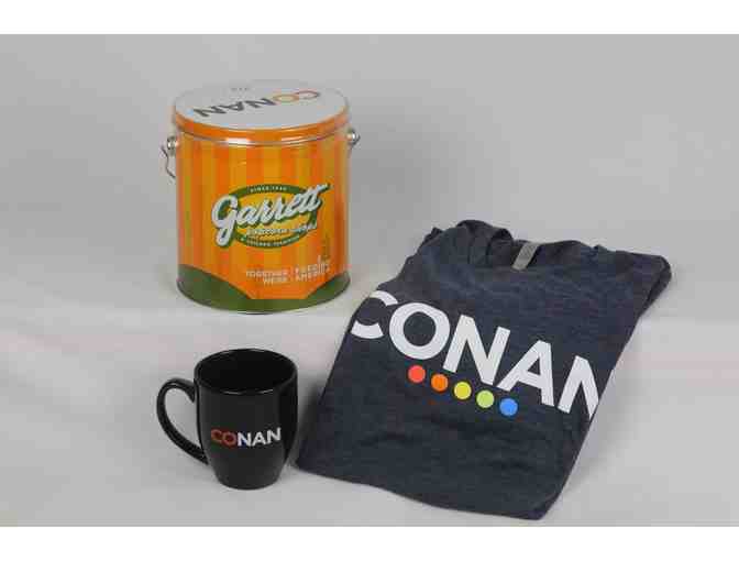 04 VIP Tickets to a CONAN Show Taping and Swag!