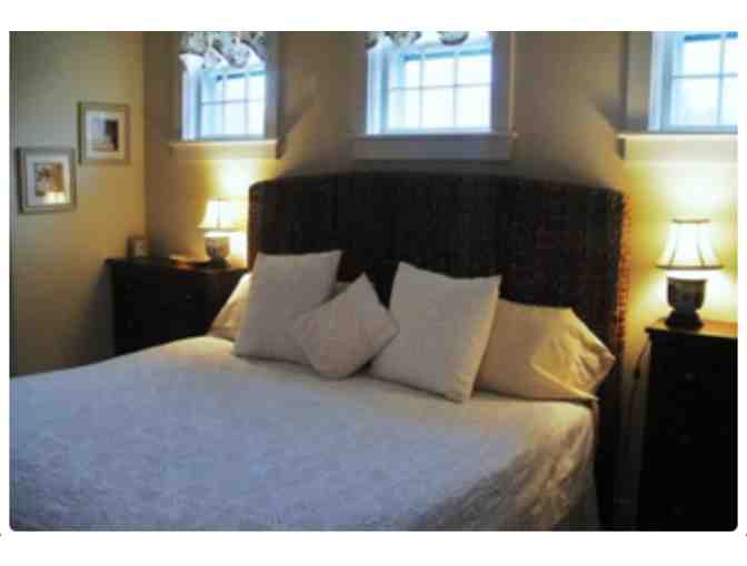 Three Night Stay in Nantucket -- Quaint 3 Bedroom, 3.5 Bath House - Up to 6 Guests