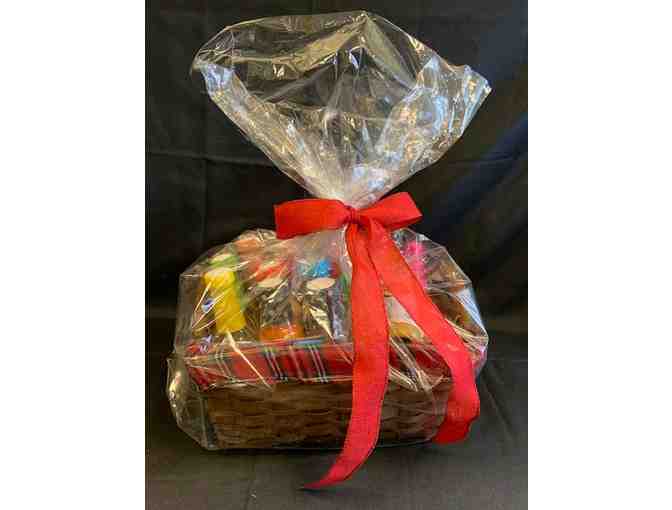 Tessemae's Dressing Gift Basket