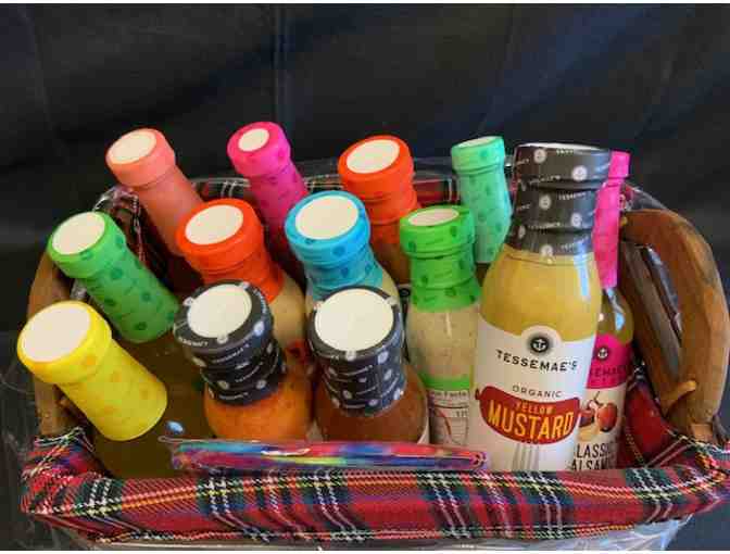 Tessemae's Dressing Gift Basket