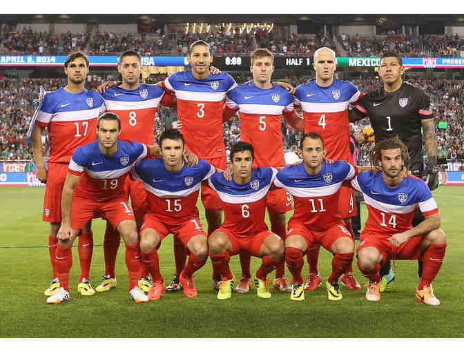US Men's National Soccer Team Signed Jersey