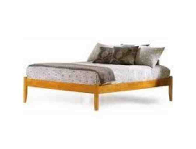 Exquisite Atlantic Furniture Queen Bed & Innerspace Luxury Deluxe Mattress Complete Set