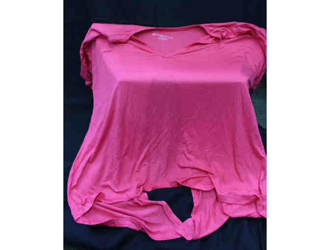 Beyond Yoga Roll the Slice Tee in Sunset Rose - Size Large - Photo 1