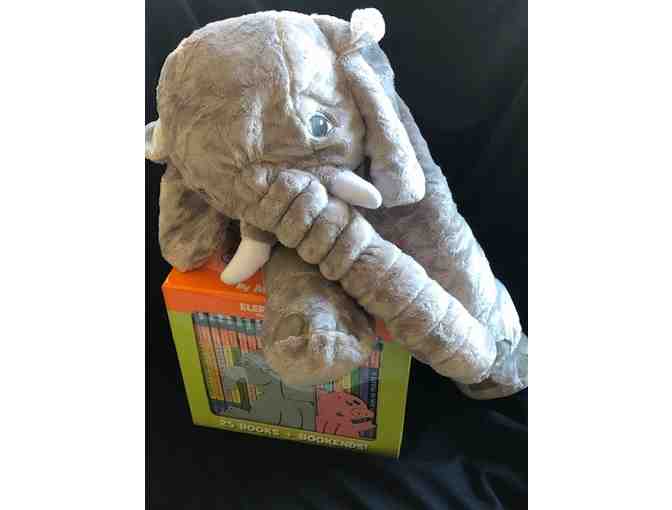 Elephant and Piggie COMPLETE Box Set & Large Stuffed Elephant