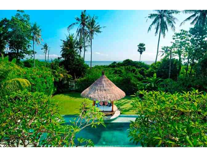 Beachfront Bali Villa Vacation for 10