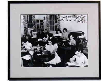 1943 photograph of Elizabeth Taylor and Robert Blake in the MGM Studios classroom