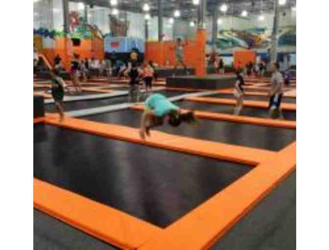 'Ultimate' Birthday Party for Your Child & 10 Friends at FLIGHT Trampoline Park!