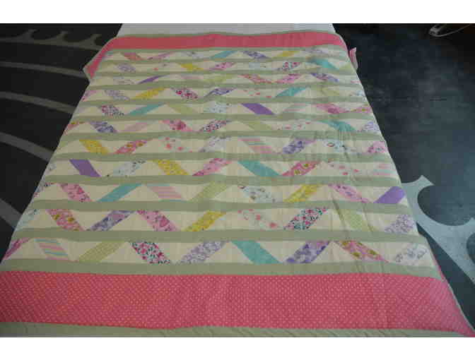 1 Baby quilt with stripes