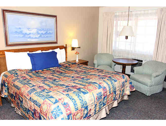 One (1) Night Lodging with a King Bed at the Lone Oak Lodge Monterey