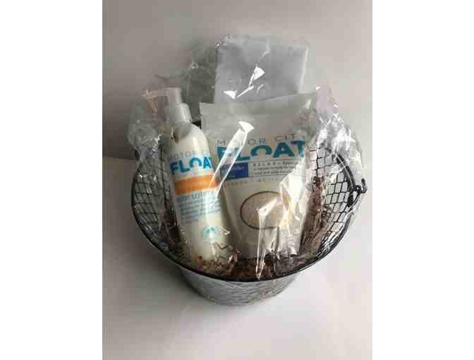 Motor City Float Basket with Gift Certificate