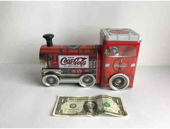 Coca-Cola Locomotive Train Red Tin Can With Turning Wheels