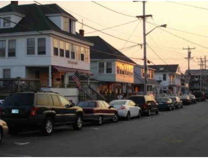 2 person Vacation Apartment, in New Hampshire near the Atlantic Ocean