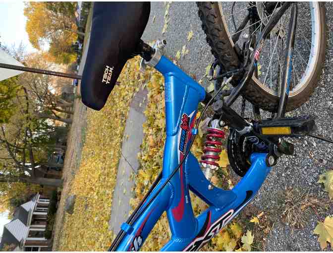 Megalight Next Plush Aluminum Suspension Mountain Bike