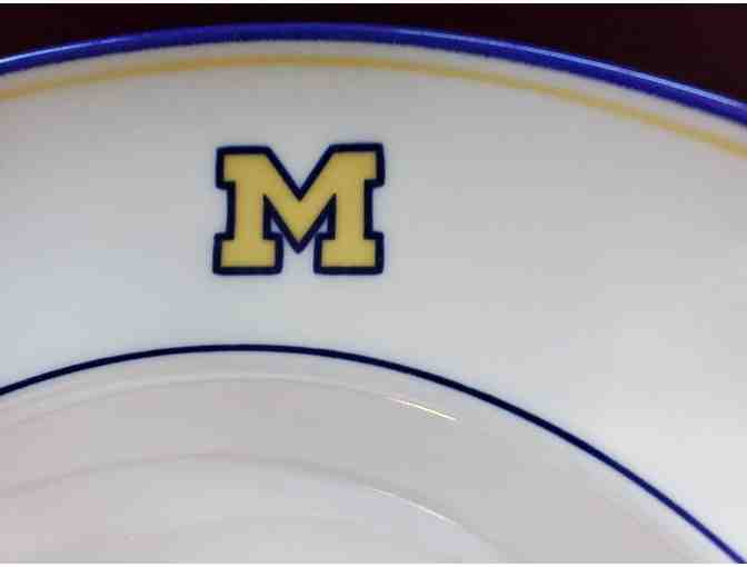 MICHIGAN FANS: U of M Dining Hall Serveware