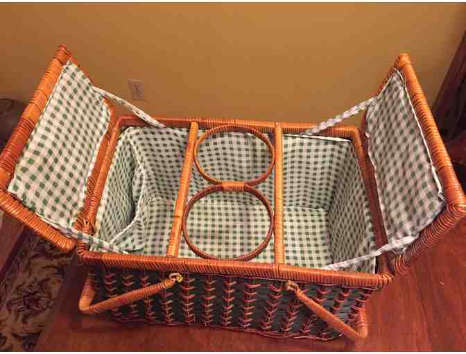 Picnic basket with homemade goodies